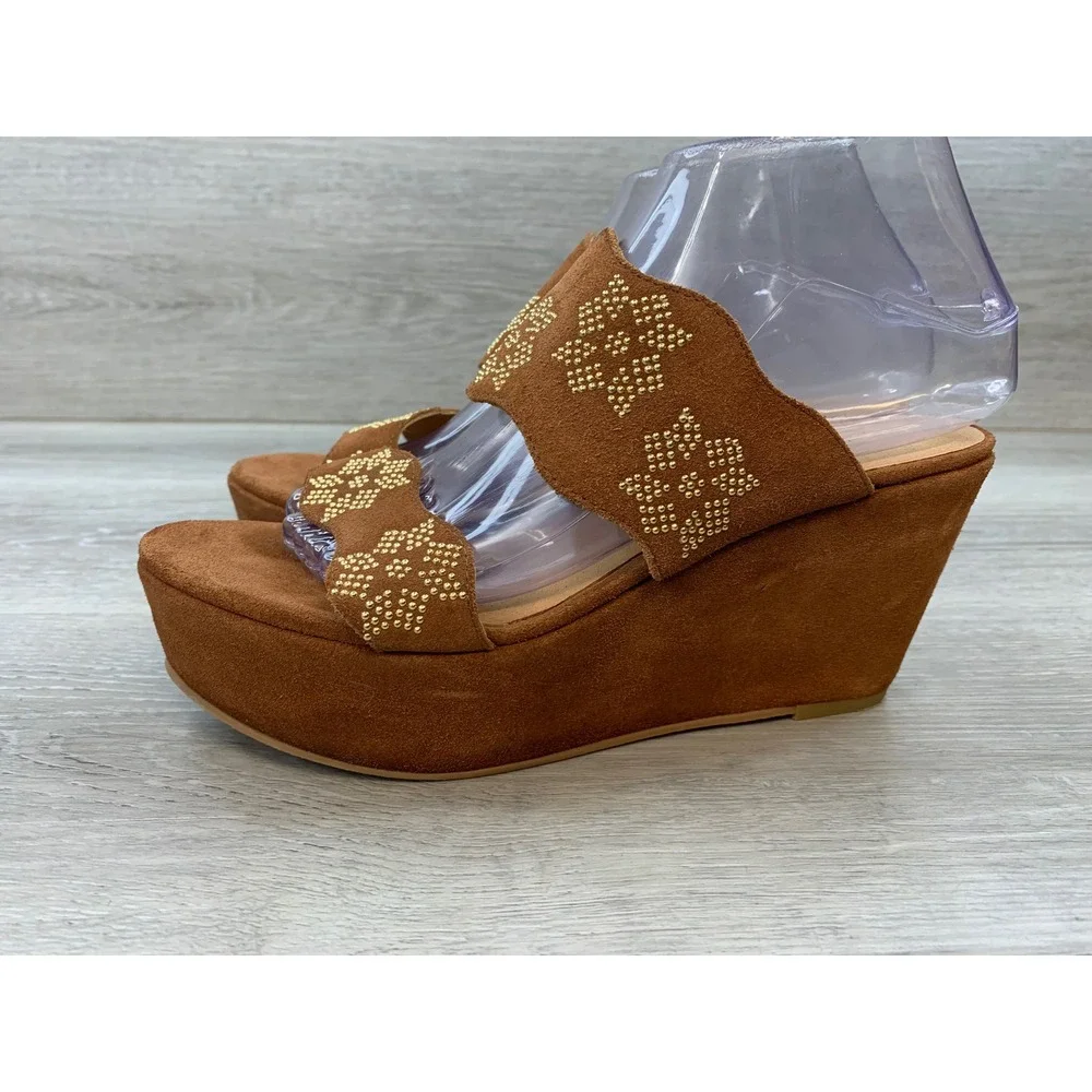 Jack Rogers Brown Suede Studded Scalloped Platform Wedge Sandals Casual Shoes